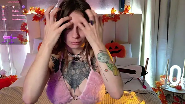 Snapshot of Eille_Elfie chatting on October 29, 2025, 5:39 am Eille Elfie online show from October 29, 2025, 5:39 am