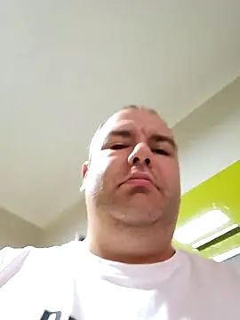 Snapshot of Andrew1900529 chatting on September 24, 2025, 4:30 am Andrew1900529 online show from September 24, 2025, 4:30 am