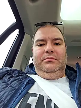 Snapshot of Andrew1900529 chatting on October 8, 2025, 12:39 pm Andrew1900529 online show from October 8, 2025, 12:39 pm