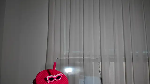 BrianaDiamondXXX online show from December 3, 2025, 12:04 pm