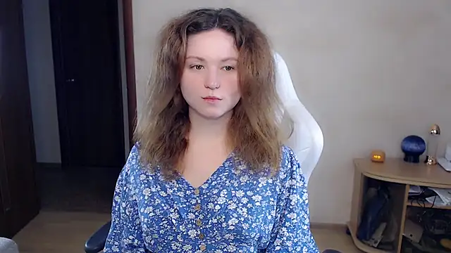 Snapshot of BettyGinger chatting on September 20, 2025, 4:56 pm BettyGinger online show from September 20, 2025, 4:56 pm