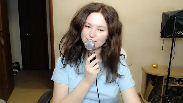 Snapshot of BettyGinger chatting on October 23, 2025, 3:54 pm BettyGinger online show from October 23, 2025, 3:54 pm