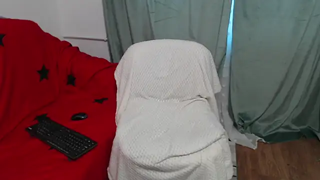 JullieMilf online show from September 28, 2025, 8:43 am