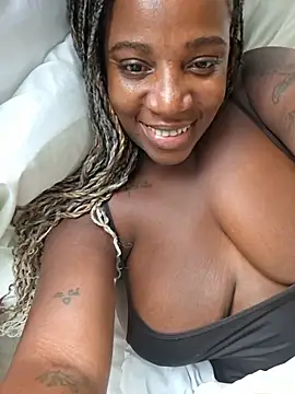 Snapshot of Adrilovechocolate chatting on August 2, 2026, 11:52 am Adrilovechocolate online show from August 2, 2026, 11:52 am
