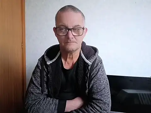 Snapshot of bigballnz chatting on September 23, 2025, 8:27 pm bigballnz online show from September 23, 2025, 8:27 pm