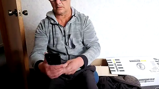 Snapshot of bigballnz chatting on October 31, 2025, 7:21 pm bigballnz online show from October 31, 2025, 7:21 pm