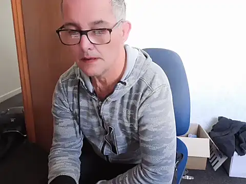 Snapshot of bigballnz chatting on October 14, 2025, 7:14 pm bigballnz online show from October 14, 2025, 7:14 pm