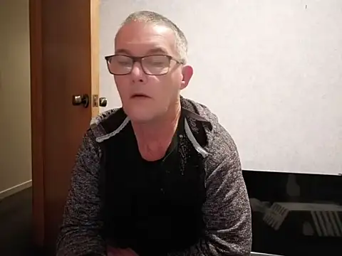 Snapshot of bigballnz chatting on September 23, 2025, 8:21 am bigballnz online show from September 23, 2025, 8:21 am