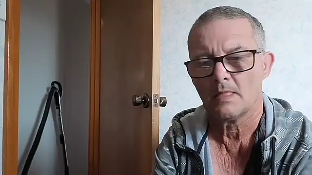 Snapshot of bigballnz chatting on October 2, 2025, 3:21 am bigballnz online show from October 2, 2025, 3:21 am