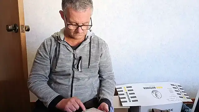 Snapshot of bigballnz chatting on October 29, 2025, 8:52 pm bigballnz online show from October 29, 2025, 8:52 pm