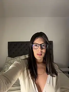 Snapshot of kamivolkano chatting on October 13, 2025, 10:54 pm kamivolkano online show from October 13, 2025, 10:54 pm