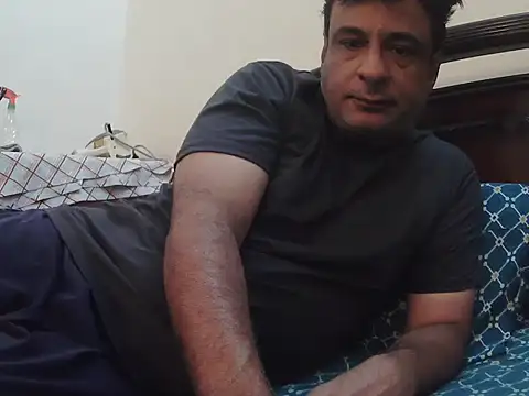 Snapshot of desipapaxxx chatting on February 24, 2026, 4:24 am desipapaxxx online show from February 24, 2026, 4:24 am