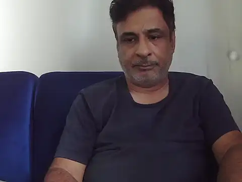 Snapshot of desipapaxxx chatting on February 12, 2026, 7:30 am desipapaxxx online show from February 12, 2026, 7:30 am