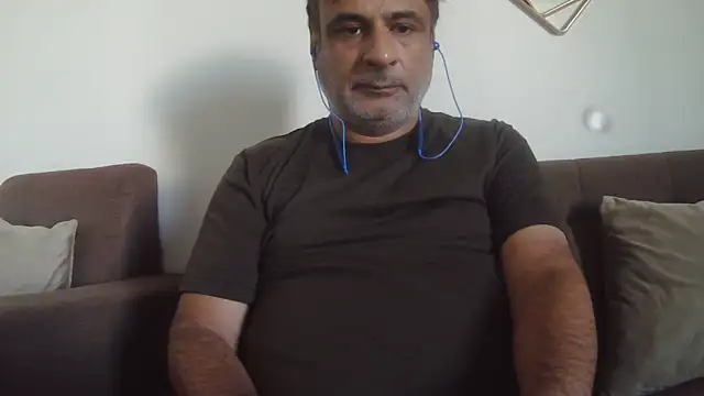 Snapshot of desipapaxxx chatting on February 13, 2026, 5:18 am desipapaxxx online show from February 13, 2026, 5:18 am