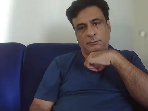 desipapaxxx online show from November 18, 2025, 5:22 am