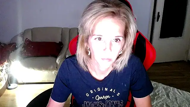 Snapshot of SexxyLety chatting on September 10, 2025, 7:57 pm SexxyLety online show from September 10, 2025, 7:57 pm