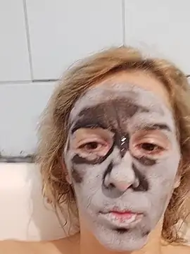 SexxyLety online show from November 2, 2025, 7:52 pm