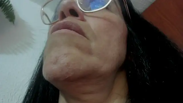 Snapshot of girasol_walton chatting on September 25, 2025, 5:30 pm girasol walton online show from September 25, 2025, 5:30 pm