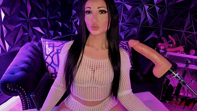 Snapshot of NatashaxoBangs chatting on November 24, 2025, 11:05 pm NatashaxoBangs online show from November 24, 2025, 11:05 pm