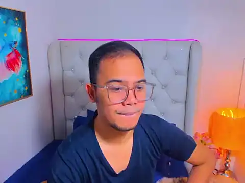 AsianZero online show from May 8, 2026, 6:01 pm