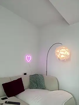 Rileysim88 online show from November 17, 2025, 8:29 am