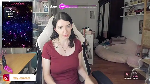 Snapshot of Foxy_c chatting on July 8, 2026, 8:31 pm Foxy c online show from July 8, 2026, 8:31 pm