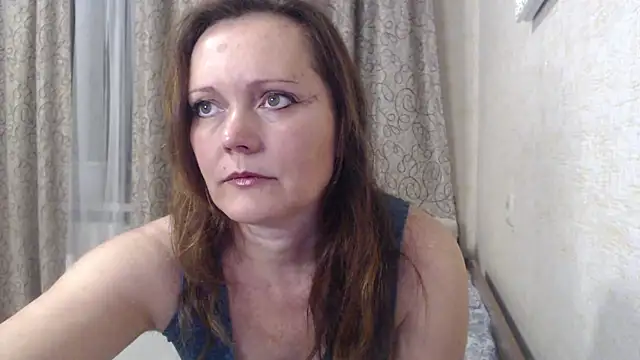 SheLion online show from December 4, 2025, 4:28 pm