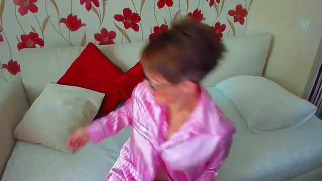 Snapshot of JennAlison chatting on February 5, 2025, 12:17 pm JennAlison online show from February 5, 2025, 12:17 pm