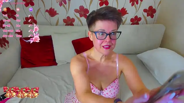 Snapshot of JennAlison chatting on December 13, 2024, 12:50 pm JennAlison online show from December 13, 2024, 12:50 pm