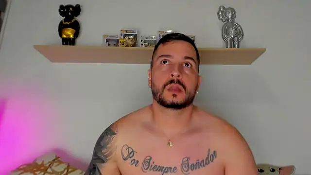 Snapshot of camilo_restrepo21 chatting on October 15, 2025, 11:35 pm camilo restrepo21 online show from October 15, 2025, 11:35 pm