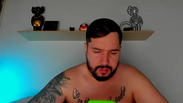 Snapshot of camilo_restrepo21 chatting on March 4, 2025, 11:32 pm camilo restrepo21 online show from March 4, 2025, 11:32 pm