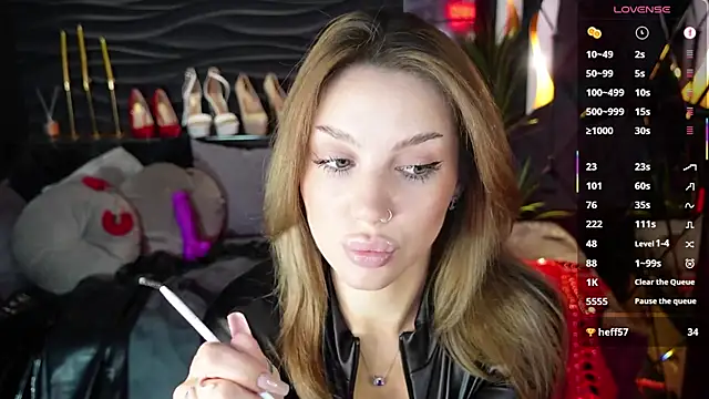 Snapshot of MistressDarsy chatting on October 8, 2025, 6:26 am MistressDarsy online show from October 8, 2025, 6:26 am