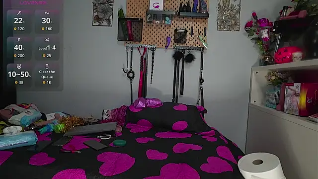 barbarah  online show from November 13, 2025, 9:57 am