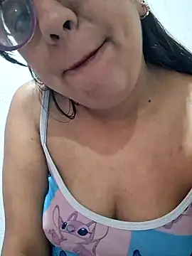 Snapshot of ZaidaWet chatting on October 24, 2025, 12:04 pm ZaidaWet online show from October 24, 2025, 12:04 pm