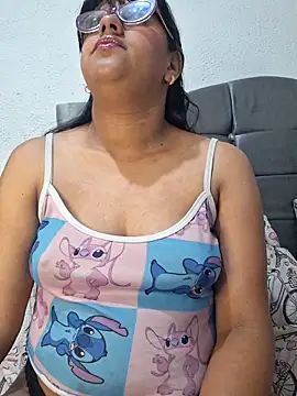 Snapshot of ZaidaWet chatting on February 13, 2026, 12:16 pm ZaidaWet online show from February 13, 2026, 12:16 pm