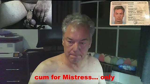 Snapshot of extremstsklave chatting on November 2, 2025, 5:29 pm extremstsklave online show from November 2, 2025, 5:29 pm