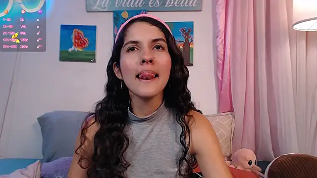 lailypink online show from January 20, 2025, 2:01 am