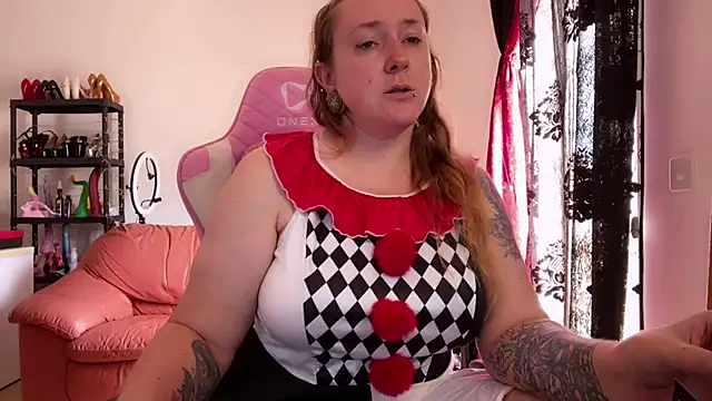 Snapshot of kisicaxx chatting on October 24, 2025, 9:52 am kisicaxx online show from October 24, 2025, 9:52 am