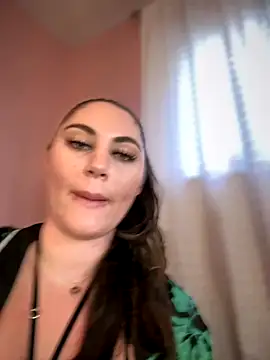 lovely beast online show from January 7, 2026, 5:51 pm