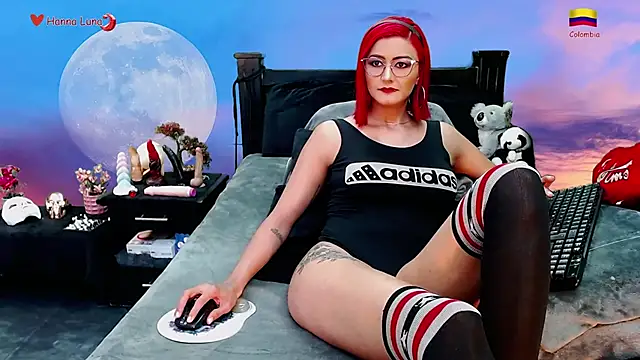 Hanna Luna online show from November 26, 2025, 8:14 am