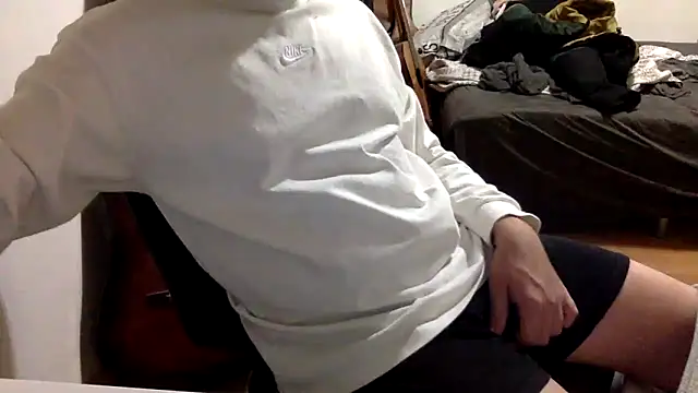 BADGUY2021 online show from December 17, 2025, 6:35 pm