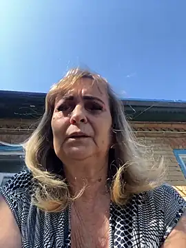 Irina2909xh online show from September 14, 2025, 10:37 am