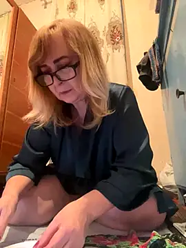 Snapshot of Irina2909@xh chatting on November 2, 2025, 12:15 am Irina2909xh online show from November 2, 2025, 12:15 am