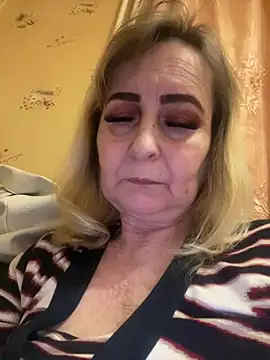 Irina2909xh online show from February 25, 2025, 5:08 pm