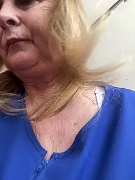 Irina2909xh online show from March 24, 2026, 11:21 am