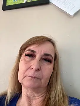 Irina2909xh online show from March 20, 2026, 12:06 pm