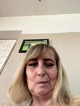 Irina2909xh online show from March 21, 2025, 12:17 pm