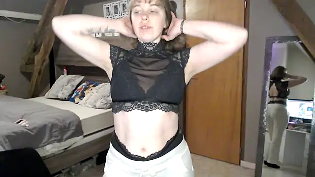 MissGirly online show from February 20, 2025, 8:47 pm
