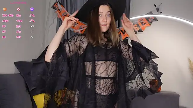 Snapshot of BeckyMartens chatting on October 31, 2025, 2:52 am BeckyMartens online show from October 31, 2025, 2:52 am