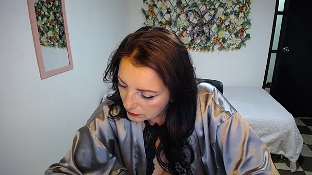 Sofi 5249  online show from December 11, 2024, 12:44 am